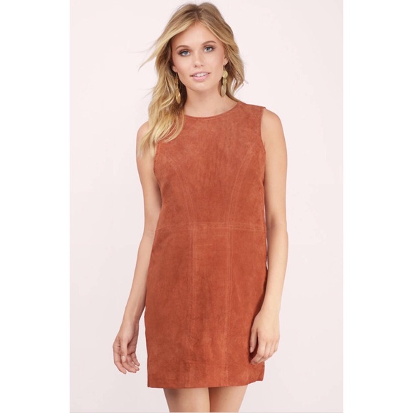 Tobi Rust Shifting Sides Open Back Dress NEW - Picture 2 of 6